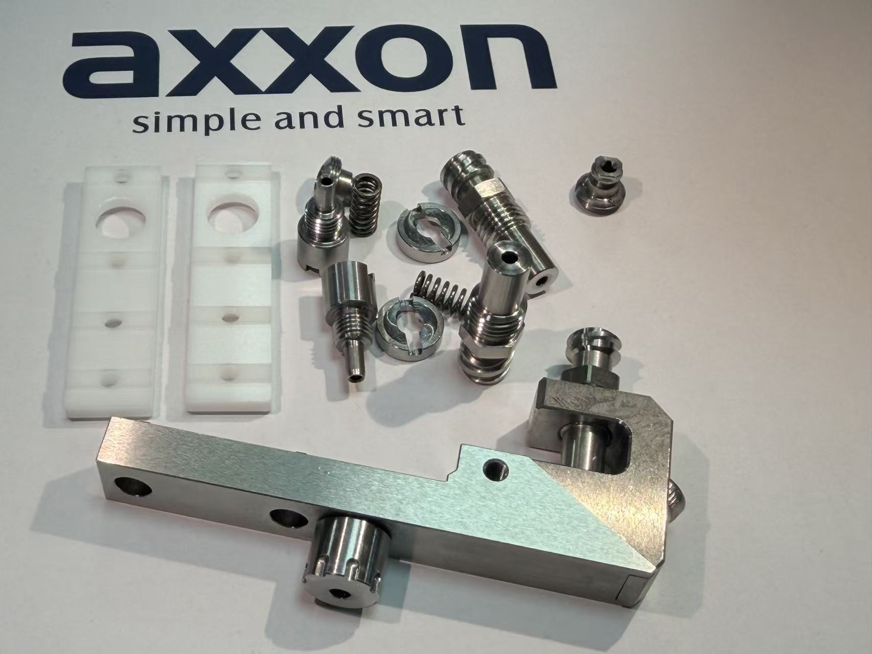 Axxon Piezo Valf